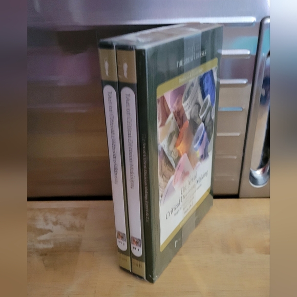 NWT Great Courses The Art of Critical Decision Making DVD w/course book Set - Picture 3 of 5